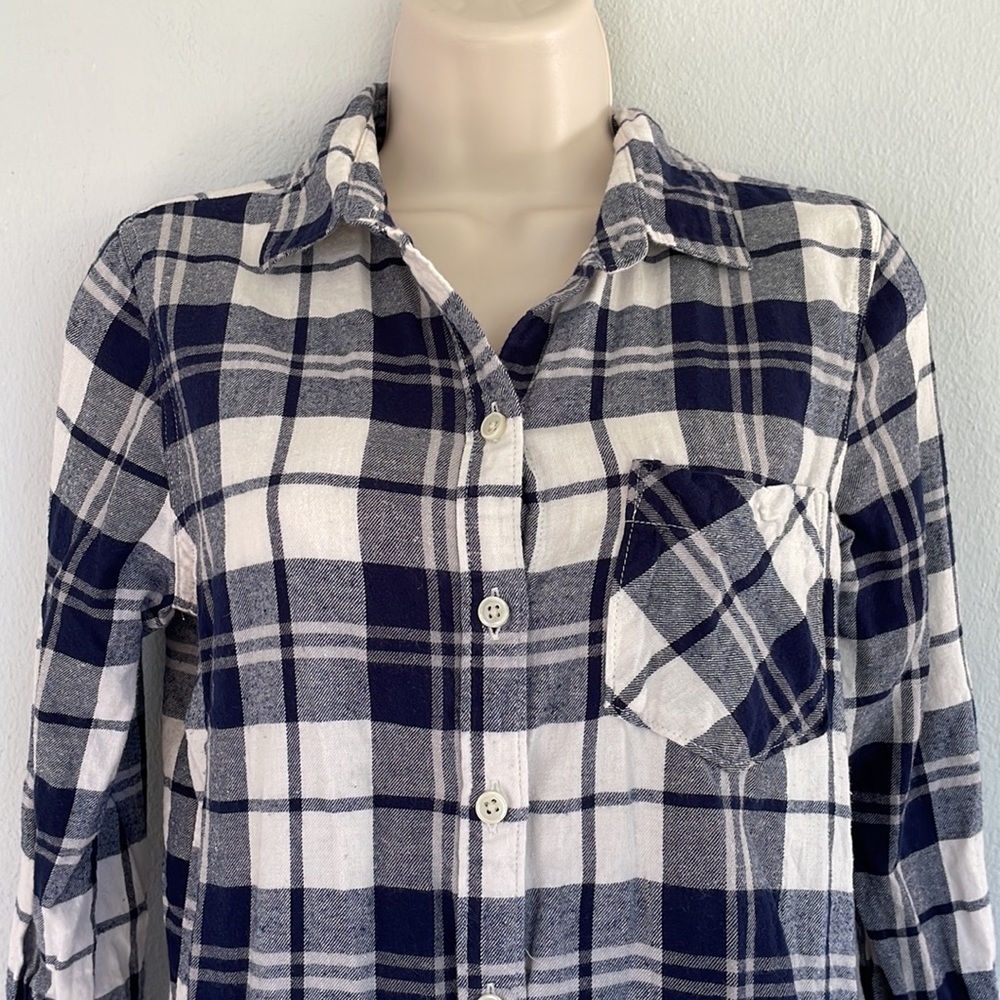 Old Navy blue white classic plaid flannel button down shirt size small - Picture 3 of 8